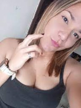<em>Ana L.</em>